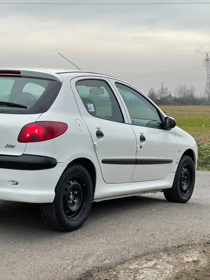 206 مدل 89 در حد|خودرو سواری و وانت|رشت, یخسازی|دیوار