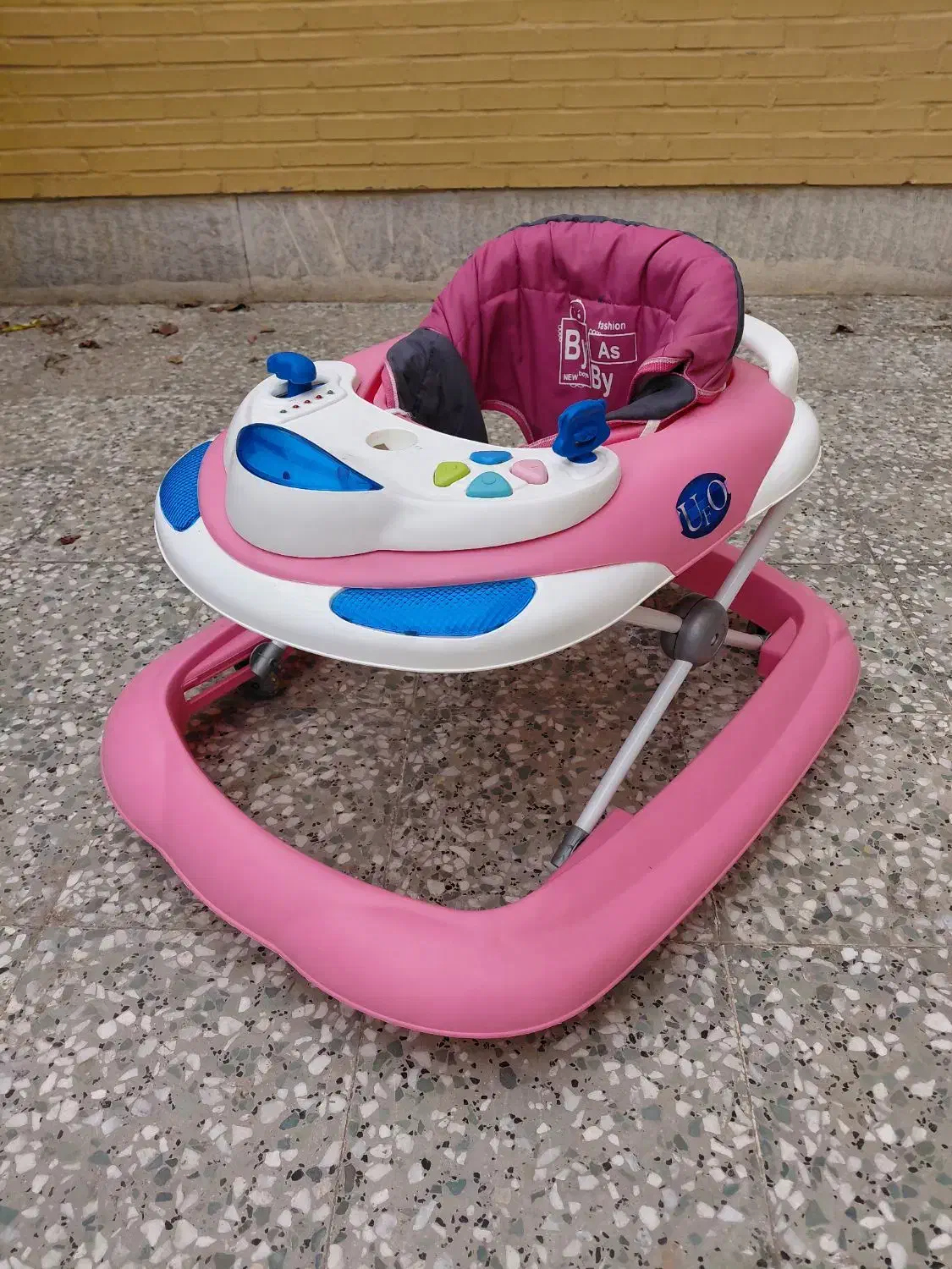 روروئک یوفو دلیجان|اسباب و اثاث بچه|کرمان, |دیوار