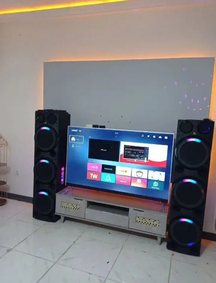 تلوزیون‌۵۰‌اینچ‌فور‌کی‌ال‌ای‌دی‌هوشمند‌اسمارت|تلویزیون و پروژکتور|تهران, تهرانسر شرقی|دیوار