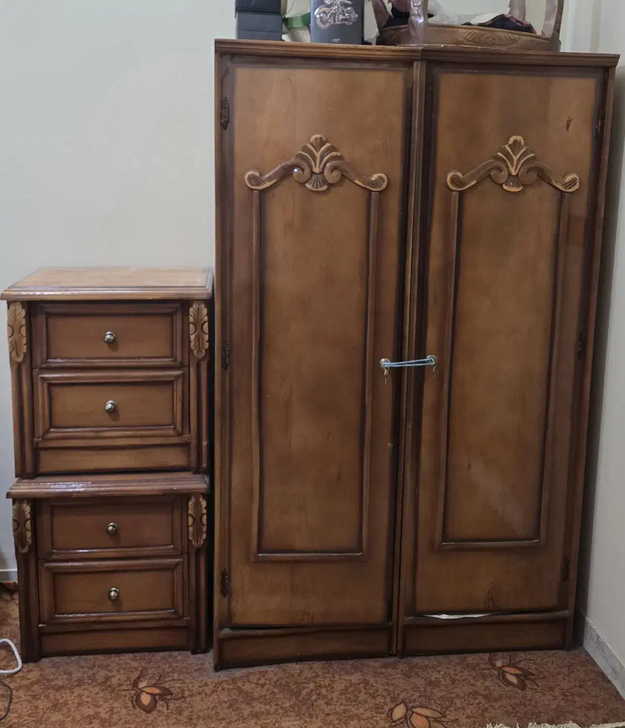 کمد و درایور|جاکفشی، کمد، دراور|یزد, |دیوار