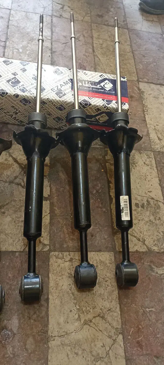 کمک استوک خاوران موجوده|قطعات یدکی و لوازم جانبی|رباط‌کریم, شترخوار|دیوار