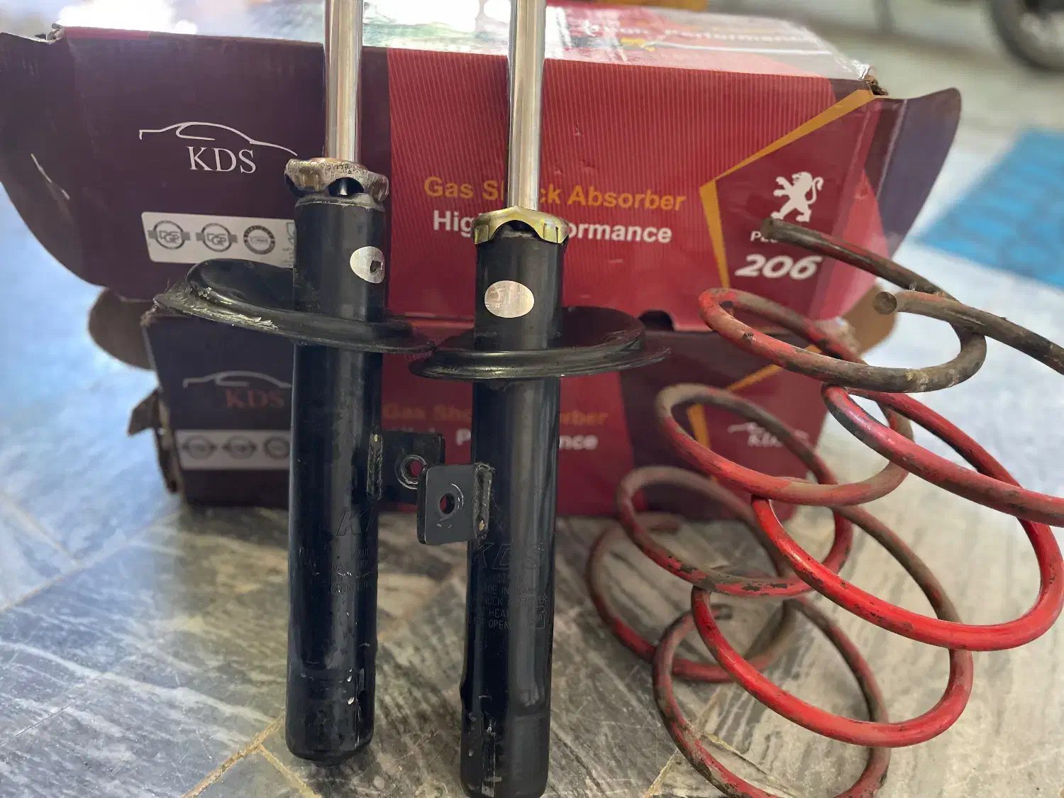 کمک و فنر kds ۲۰۶|قطعات یدکی و لوازم جانبی|میاندوآب, |دیوار