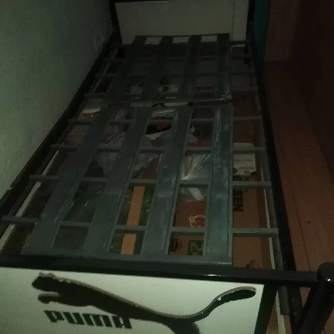 تخت فلزی فروش فوری|تخت و صندلی بچه|اندیشه, اندیشه فاز ۲|دیوار