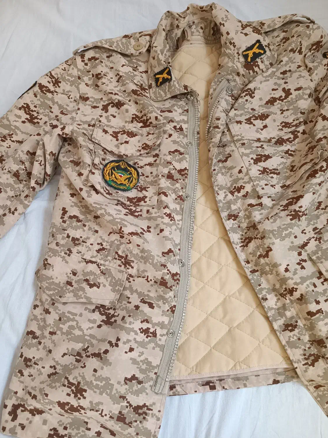 اورکت سربازی نو|لباس|رباطکریم, رباطکریم|دیوار