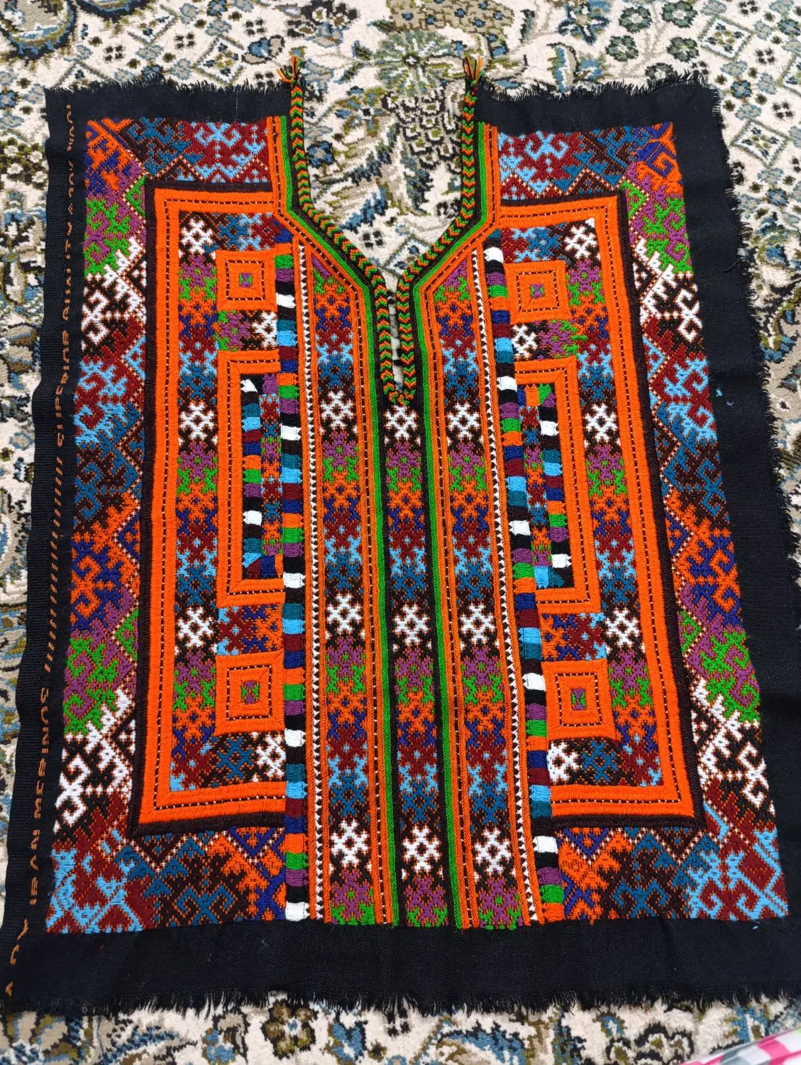 زیح|لباس|زاهدان, |دیوار