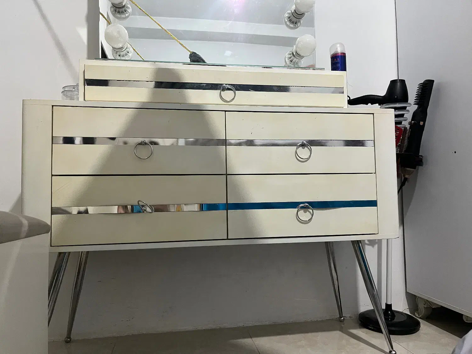 میزآرایشی|جاکفشی، کمد، دراور|کرج, حصارک پایین|دیوار