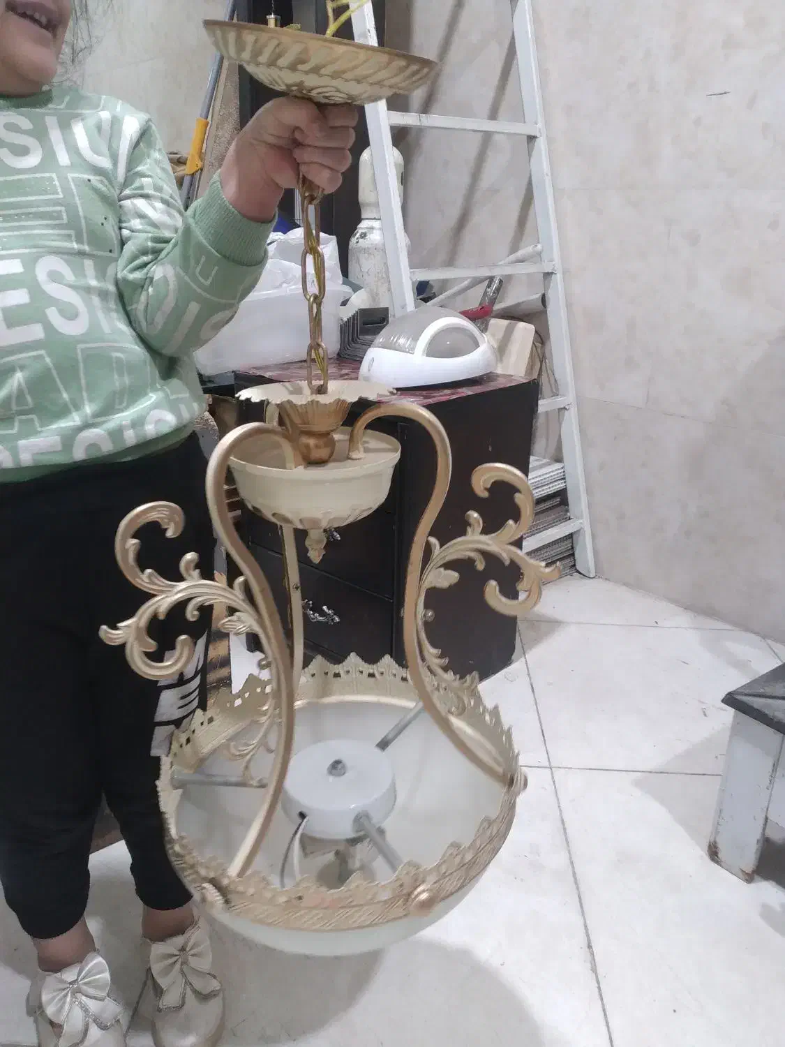 لوسترپنج شاخه|لوستر و چراغ آویز|مشکیندشت, |دیوار