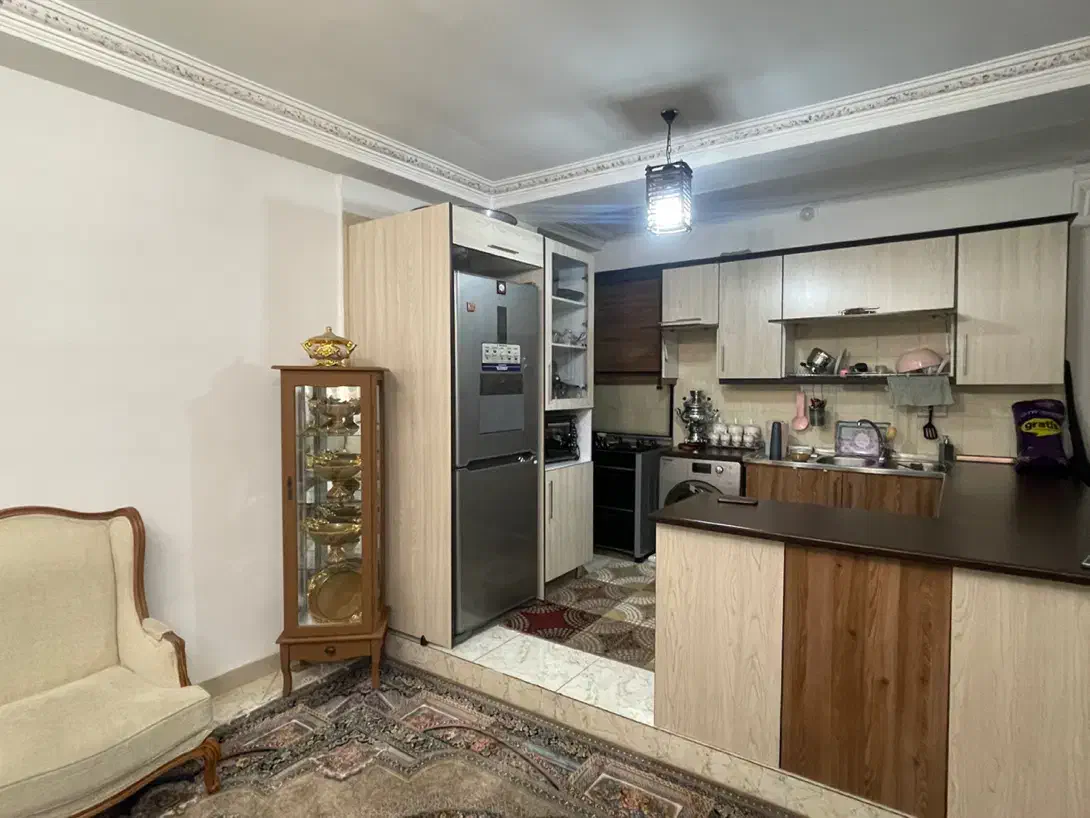 اجاره آپارتمان۸۰متری تمیز شهرک ولیعصرفاز دادگستری|اجارهٔ آپارتمان|ورامین, شهرک ولیعصر|دیوار