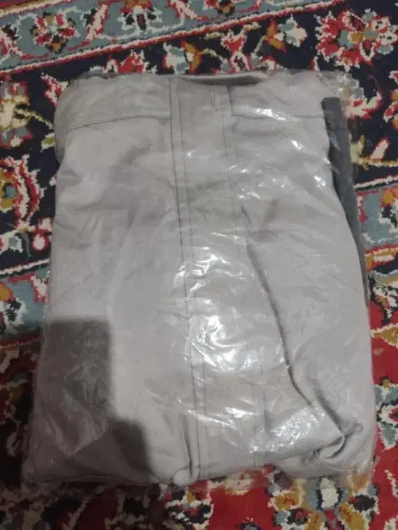 لباس کار|لباس|چمران, |دیوار