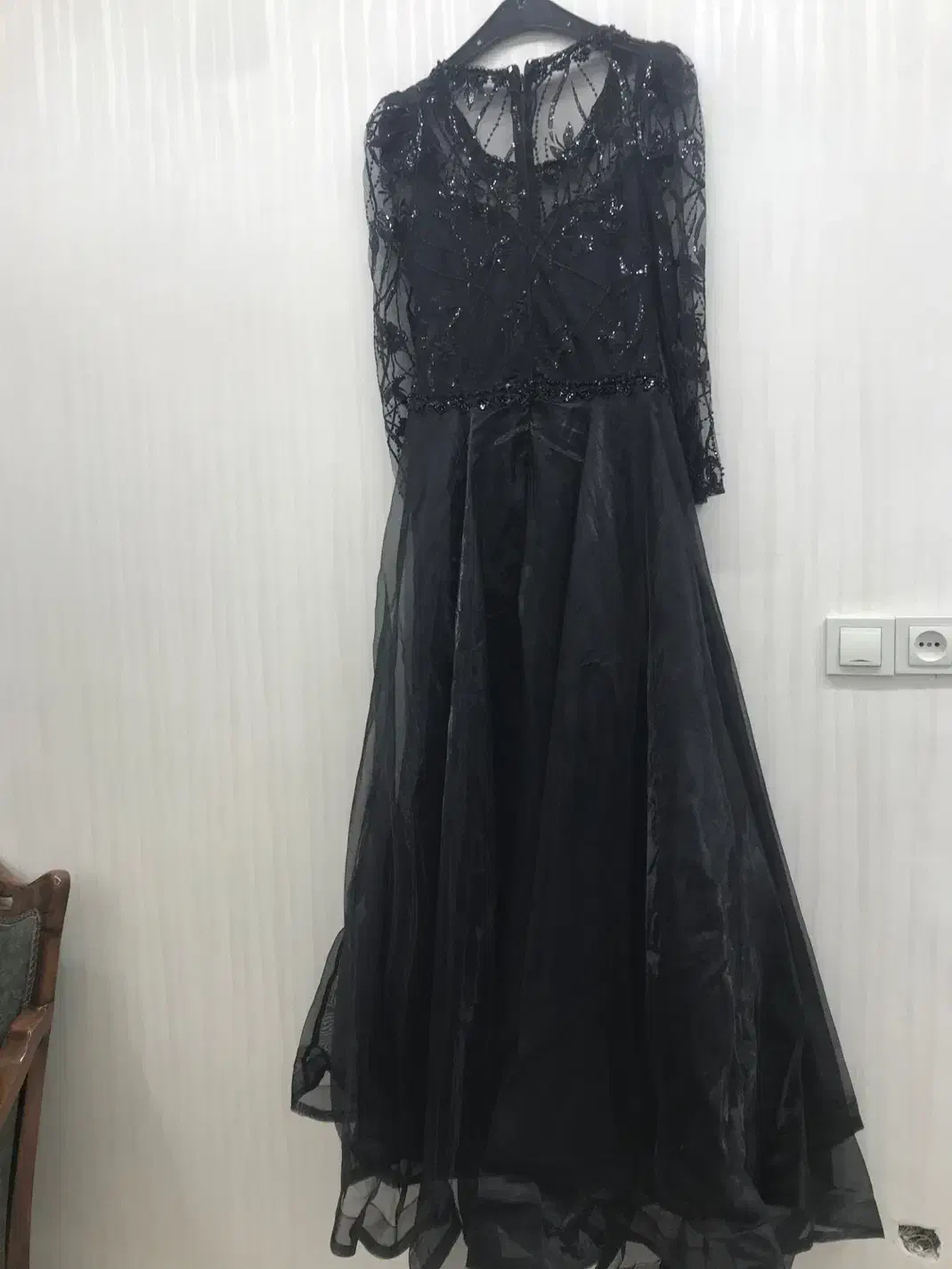 لباس مجلسی|لباس|ری, دیلمان|دیوار