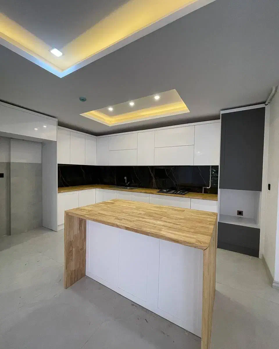 طبق ویلایی 140متری دوخواب سالن بزرگ خ مولانا|فروش آپارتمان|صدرا-فارس, فاز ۱|دیوار