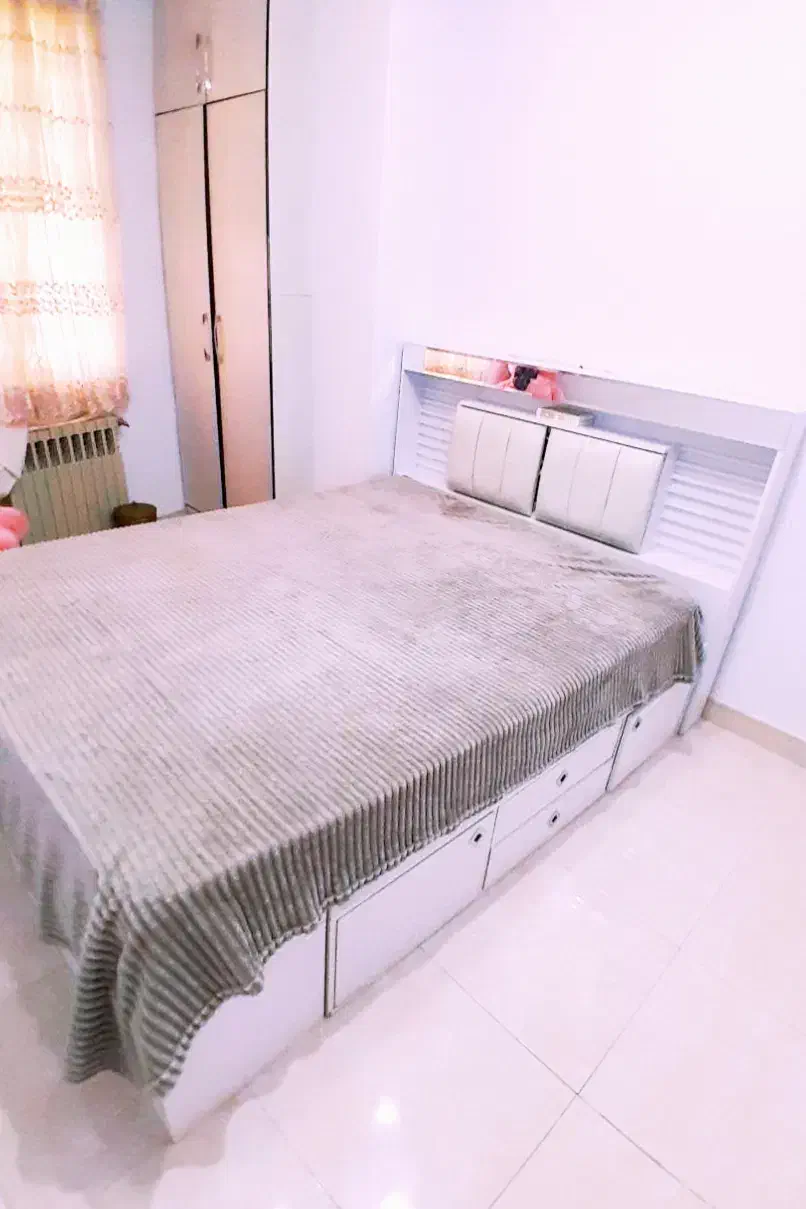 تخت دونفره با تشک رویال سه طرف کشو زیر جک mdf|تخت و سرویس خواب|اندیشه, اندیشه فاز ۱|دیوار