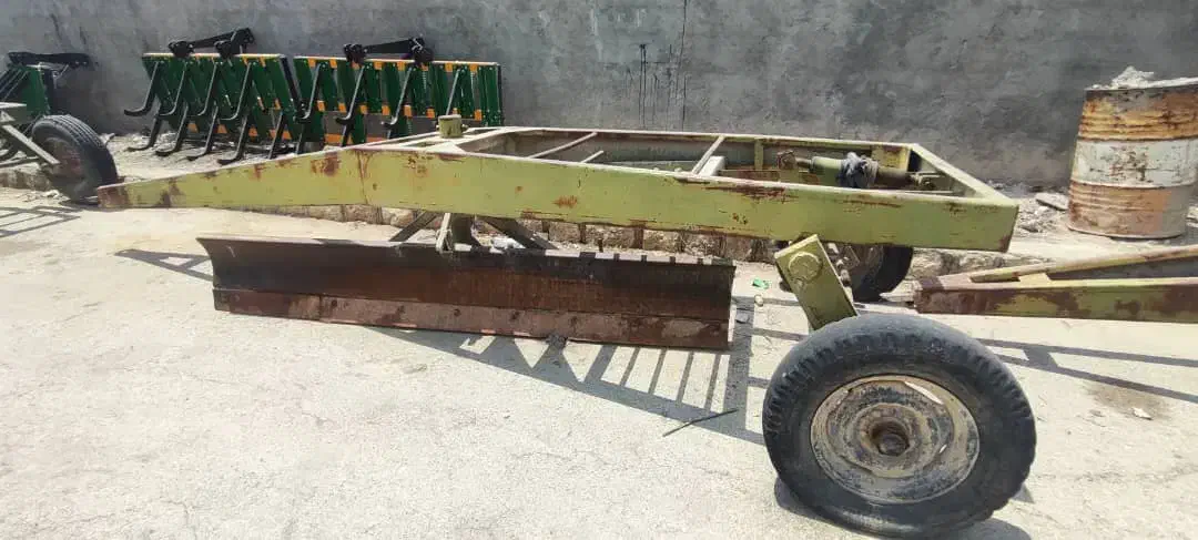 تراکتور لور 111      3عدد|خودرو سنگین|لامرد, |دیوار