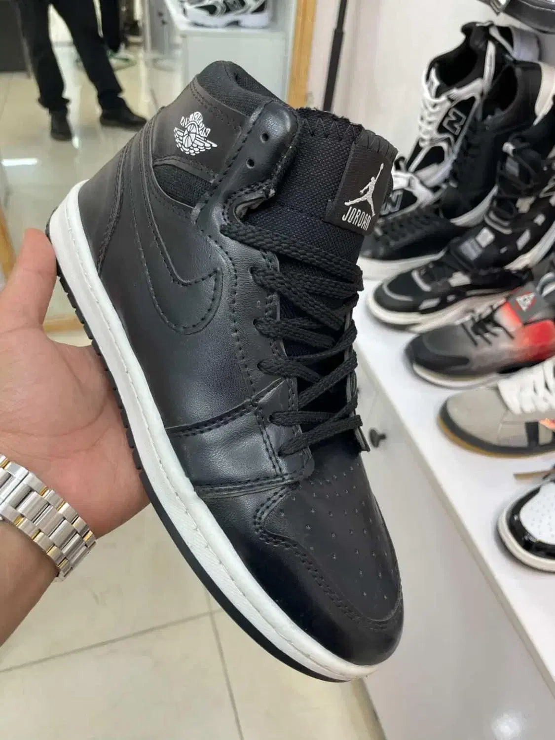 200 جفت کتونی زیر قیمت بازار|کیف، کفش، کمربند|رودسر, |دیوار