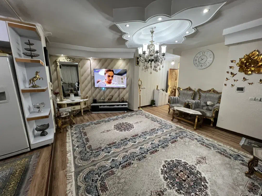 آپارتمان فروشی۶۰متری/مرکزشهر/فوری زیرقیمت|فروش آپارتمان|ورامین, ورامین|دیوار