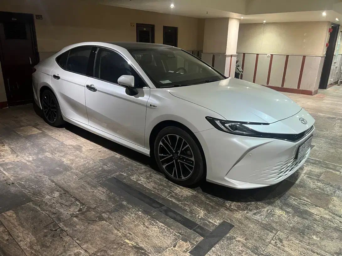 تویوتا کمری ۲۰۲۵ پریمیوم ادیشن هیبرید|خودرو سواری و وانت|تهران, درکه|دیوار