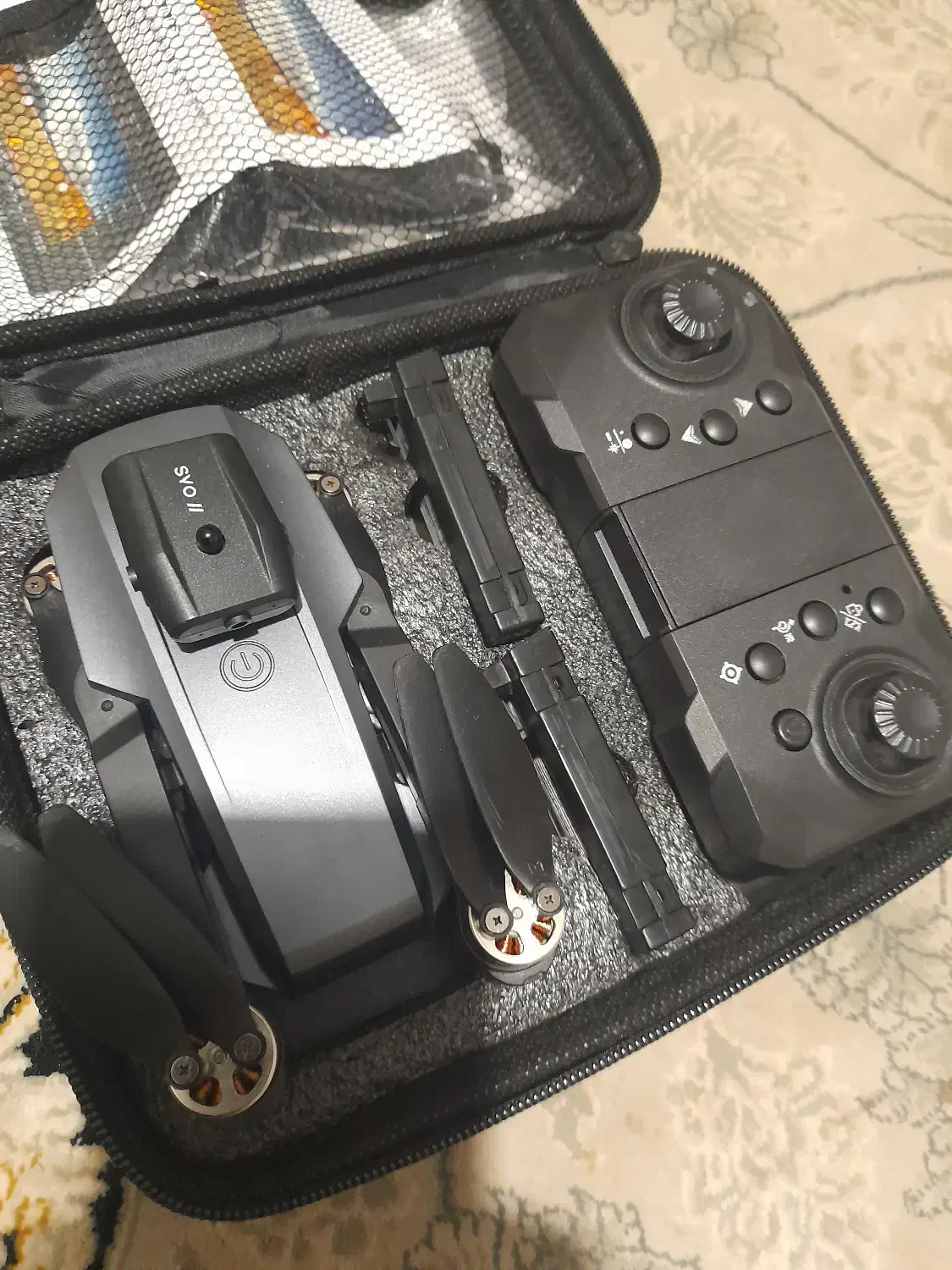 هلیشات|اسباببازی|نیشابور, هفده شهریور|دیوار