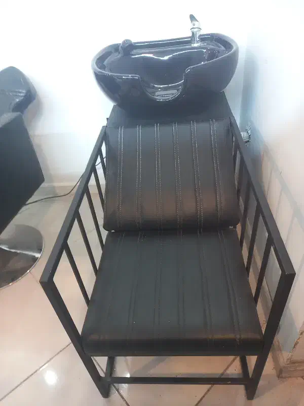 سر شور در حد نو|آرایشگاه و سالنهای زیبایی|بندرعباس, |دیوار