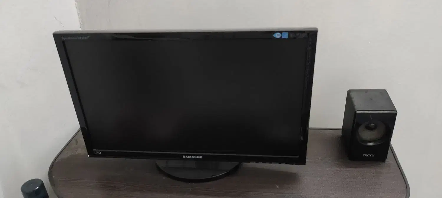 مانیتور سامسونگ و کیس در حدنو سالم بدون هارد|رایانه رومیزی|قم, بکایی|دیوار