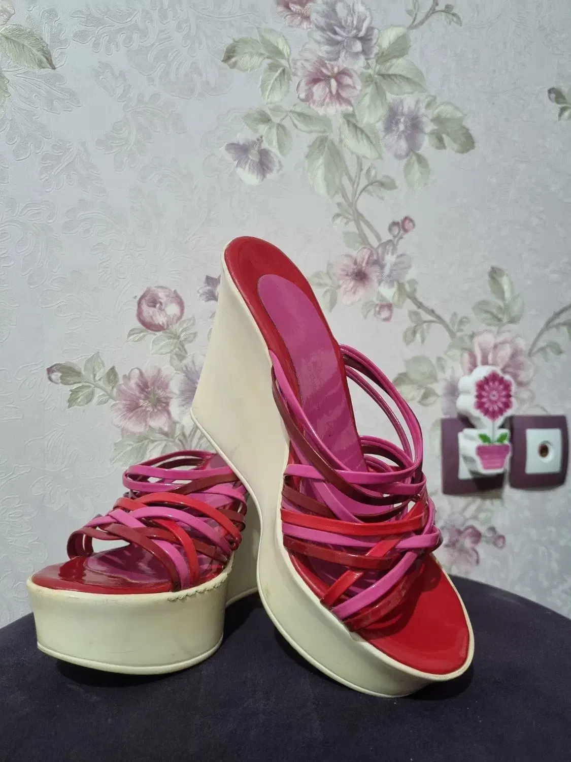 روفرشی|کیف، کفش، کمربند|اردبیل, |دیوار