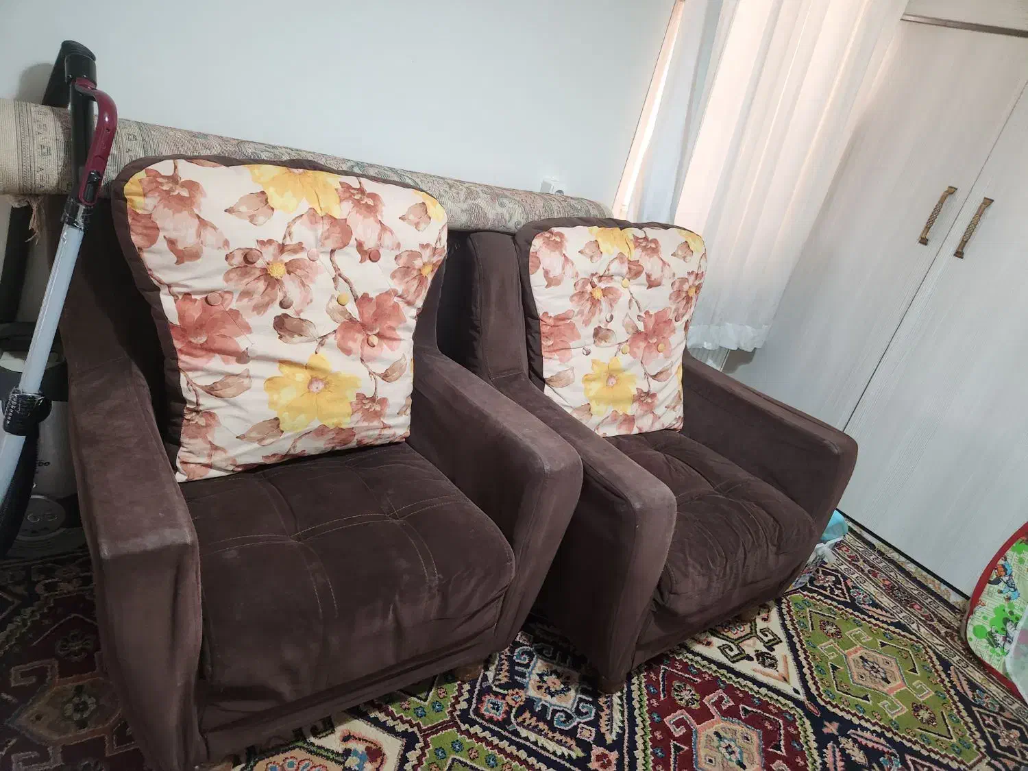 نیم ست راحتی|مبلمان خانگی و میز عسلی|کرج, دهقان ویلا|دیوار