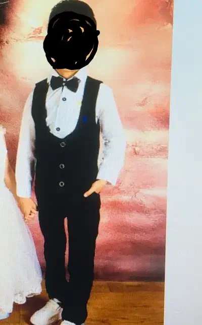 جلیقه شلوار با دو پیراهن سفید و یک  شلوار اضافه|کفش و لباس بچه|سبزوار, گلشن|دیوار