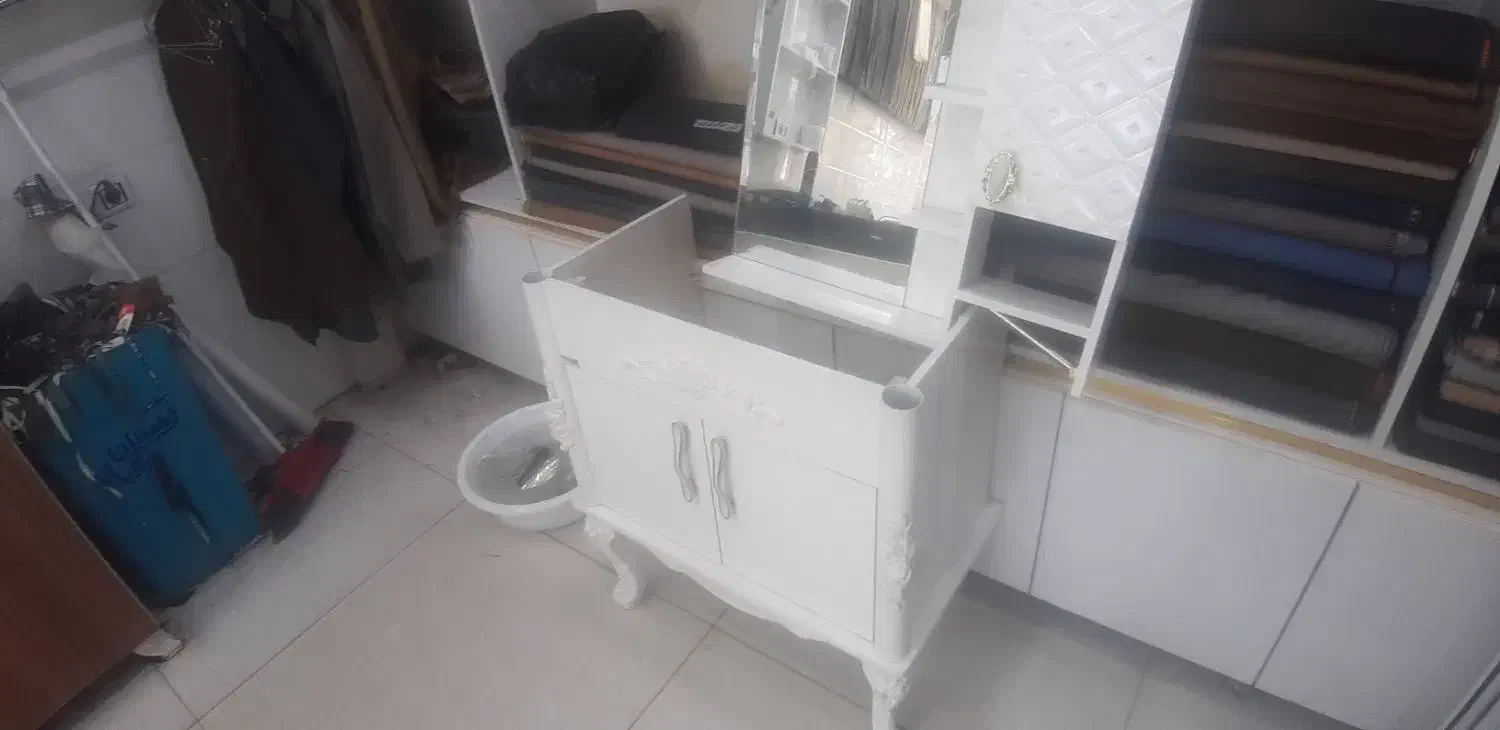 روشویی/آینه|لوازم سرویس بهداشتی|وزینه, |دیوار