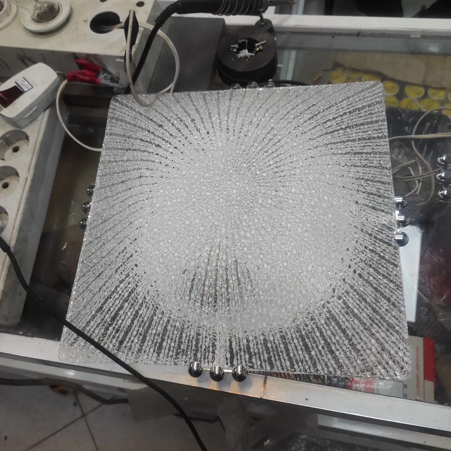 چراغ تزئنی سقفی|لامپ و چراغ|کرج, ساسانی (قلمستان)|دیوار