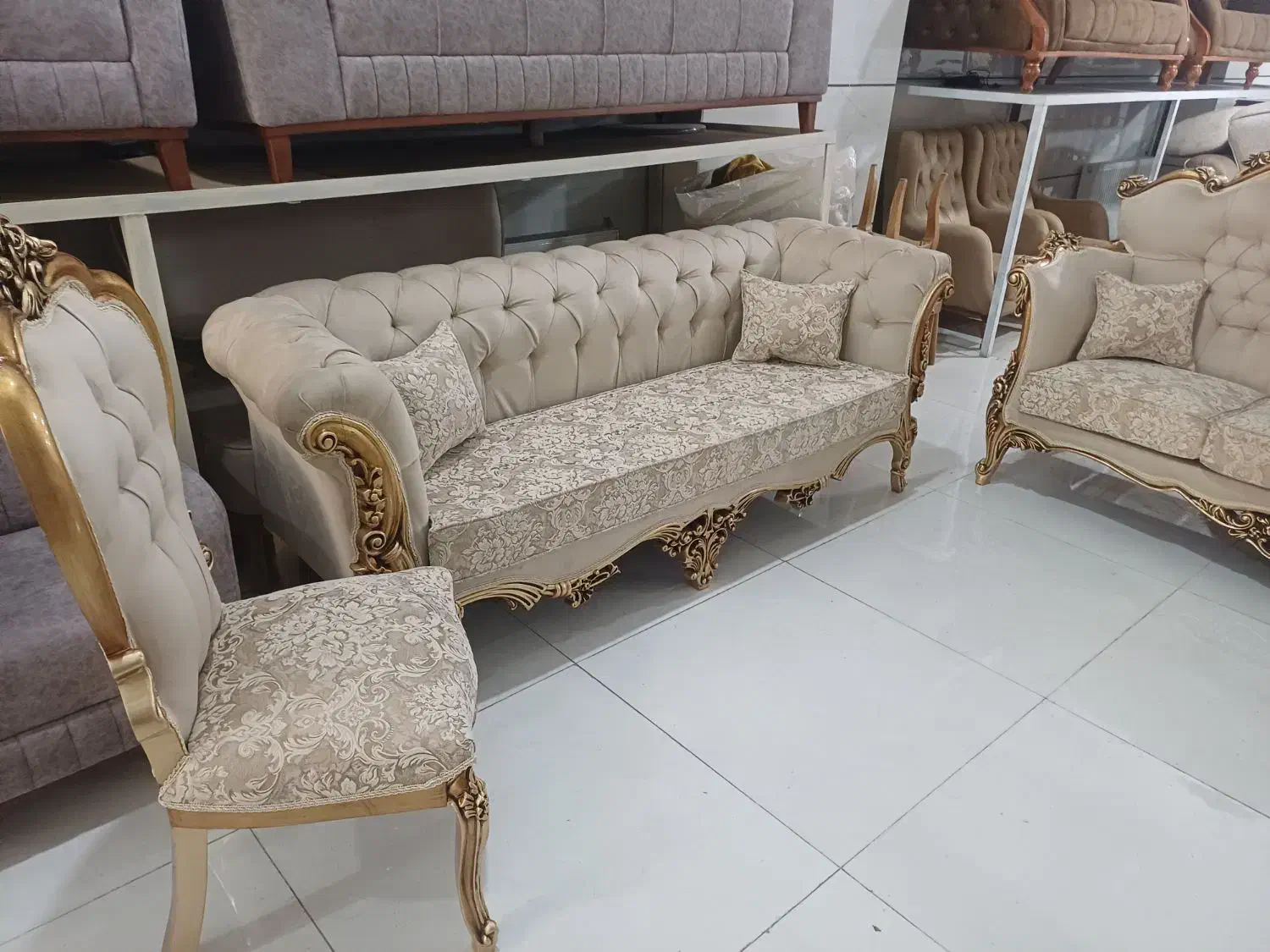 مبلمان سلطنتی کلاسیک|مبلمان خانگی و میز عسلی|محمدیه-قزوین, |دیوار