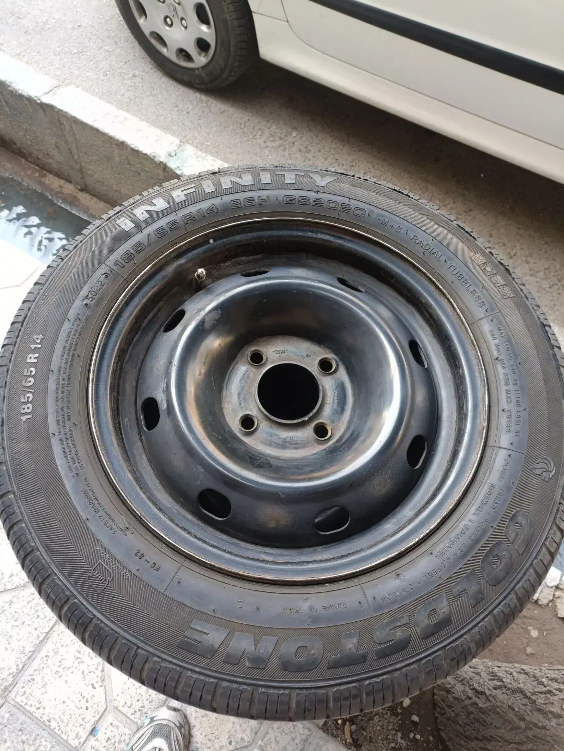 رینگ با لاستیک سایز 14|قطعات یدکی و لوازم جانبی|اسلام‌شهر, شهرک توحید|دیوار