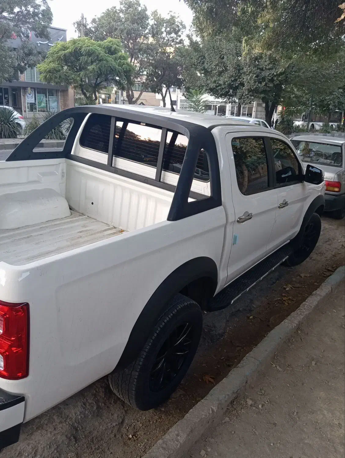 کی ام سی t8|خودرو سواری و وانت|همدان, |دیوار