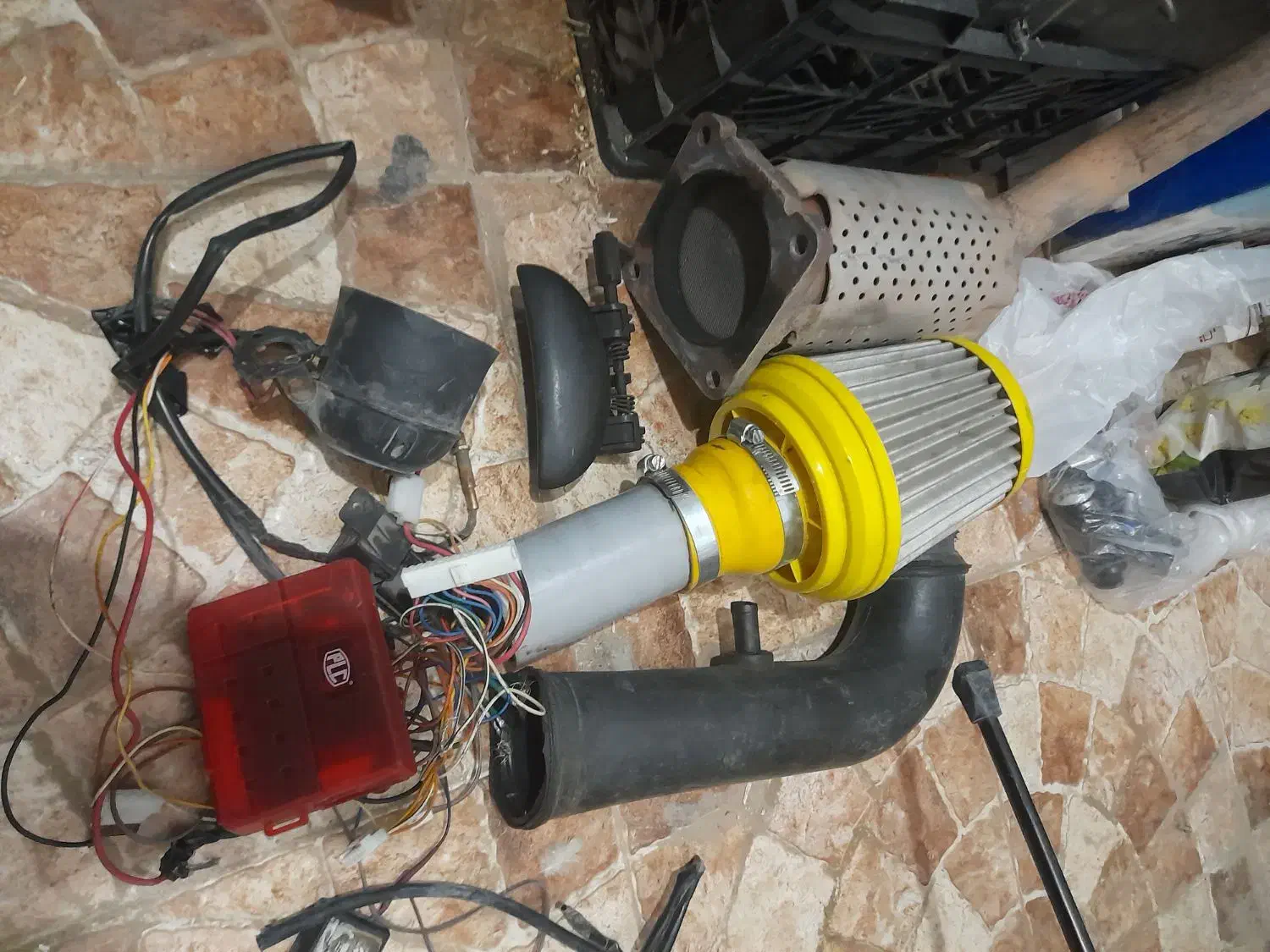 قطعات یدکی خودرو|قطعات یدکی و لوازم جانبی|بیرجند, |دیوار