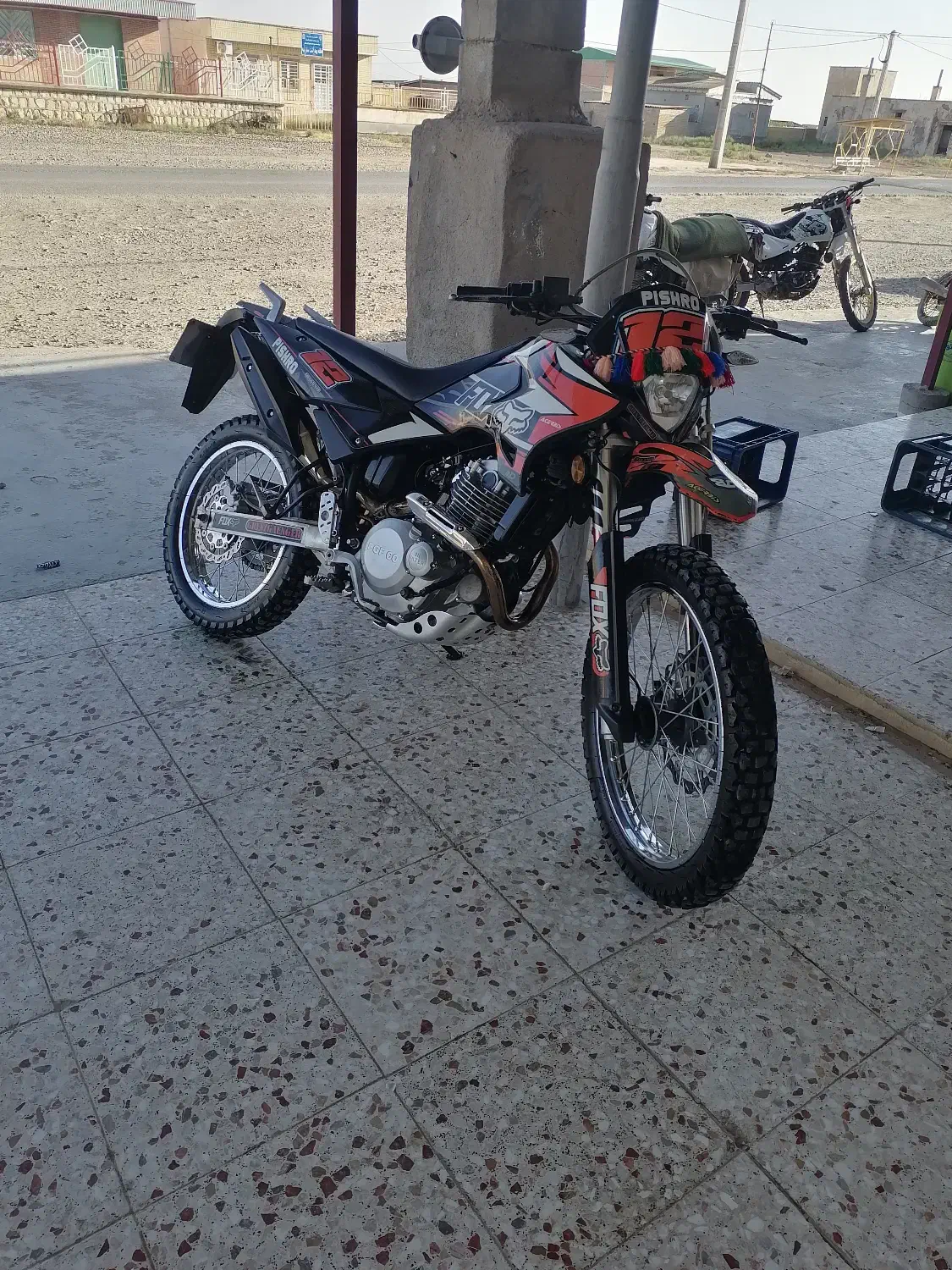 پیشرو گلد مدل 1400|موتورسیکلت|گمیشان, |دیوار