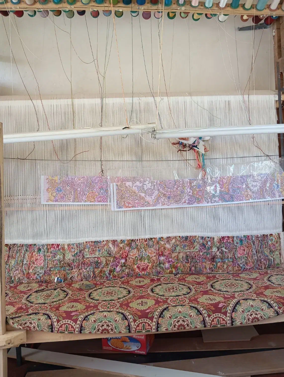 فرش نیمه کاره|فرش|اسکو, |دیوار