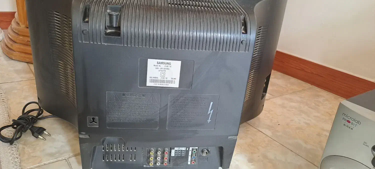 عروسک .میزجلو مبل.تلویزیون.ویترین|تلویزیون و پروژکتور|رشت, ولکس|دیوار