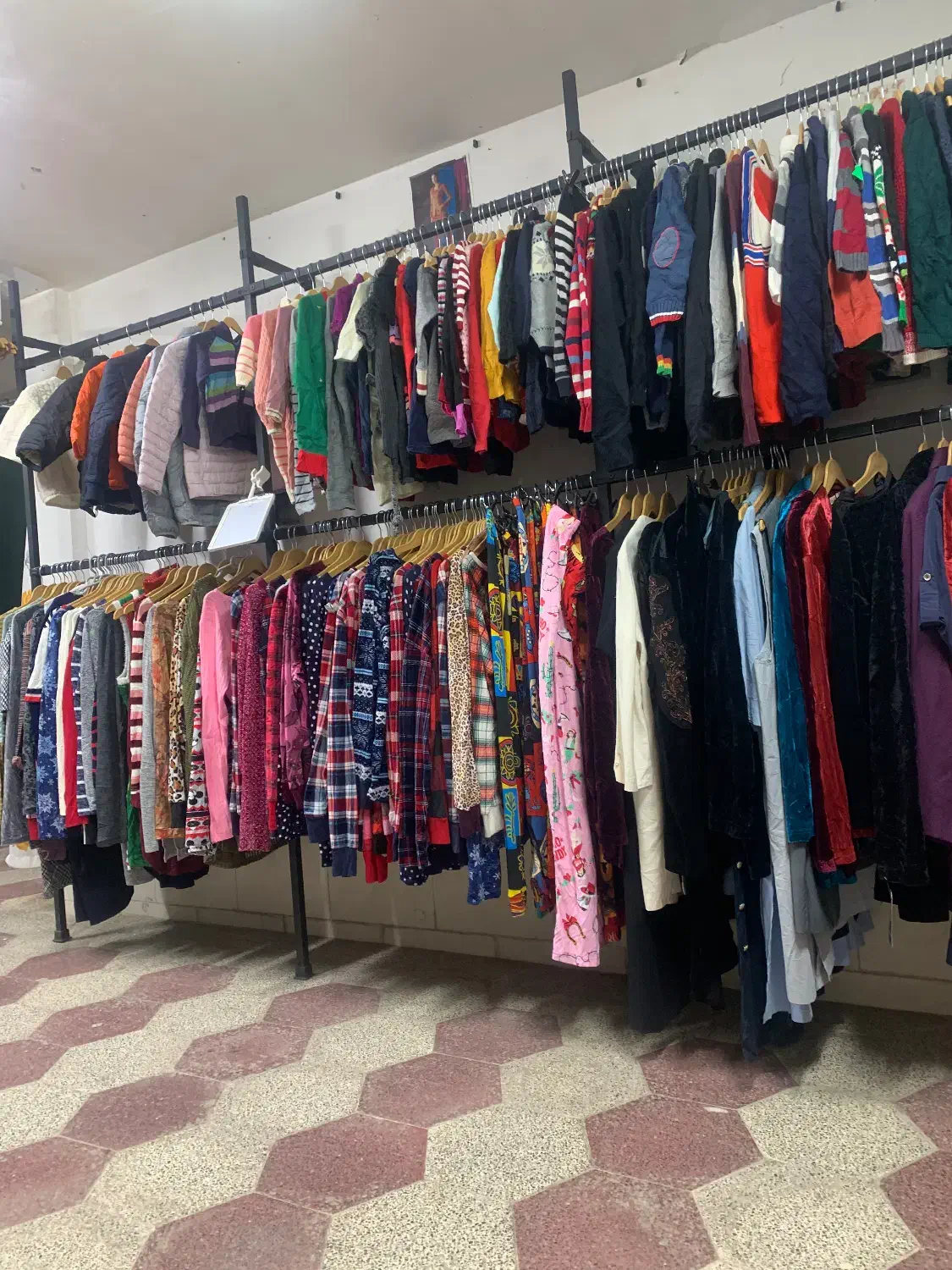 لباس فروشی حراجی|حراج|نیشابور, کوی فرهنگیان|دیوار