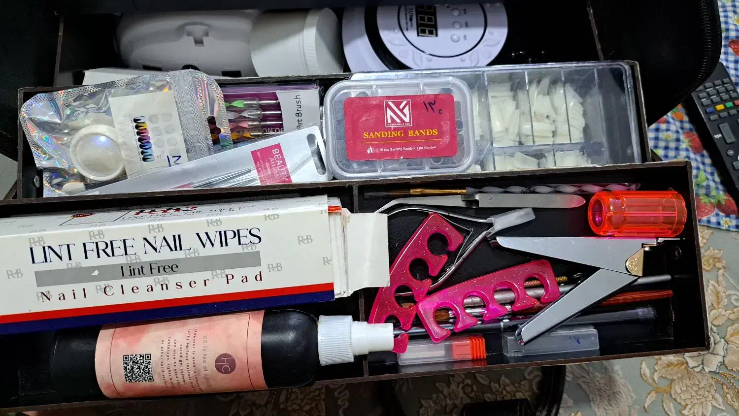 دستگاه کاشت ناخن|آرایشگاه و سالنهای زیبایی|محمدشهر, محمدشهر|دیوار