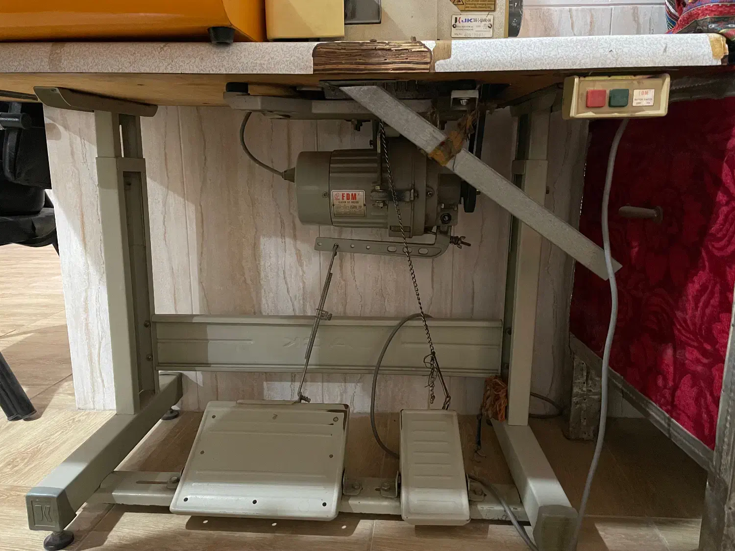 چرخ سردوز سه نخ JACK|چرخ خیاطی و ریسندگی|یزد, |دیوار