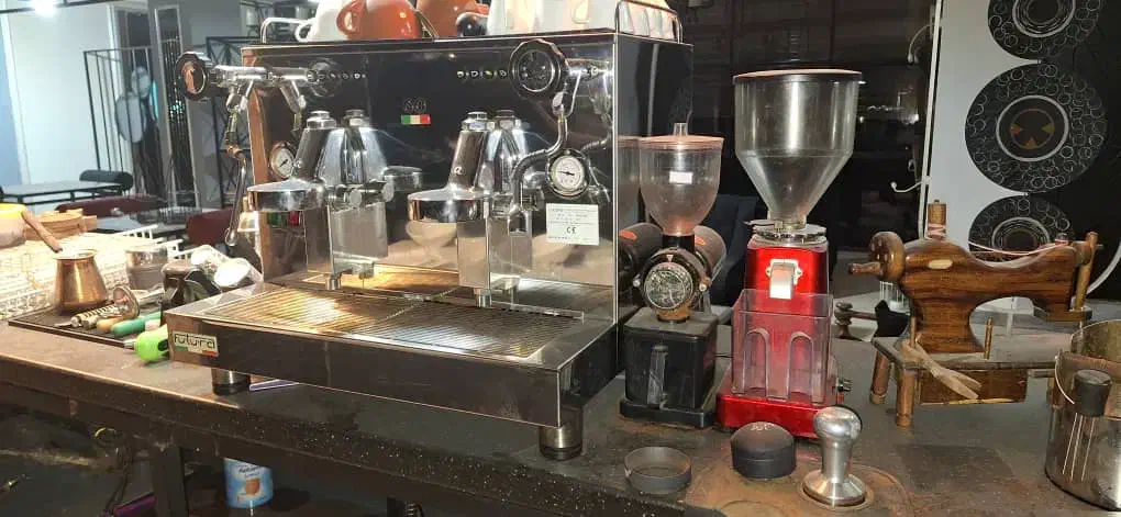 دستگاه قهوه فوتورا ایتالیایی|سماور، چای‌ساز، قهوه‌ساز|اصفهان, کوی گلزار|دیوار