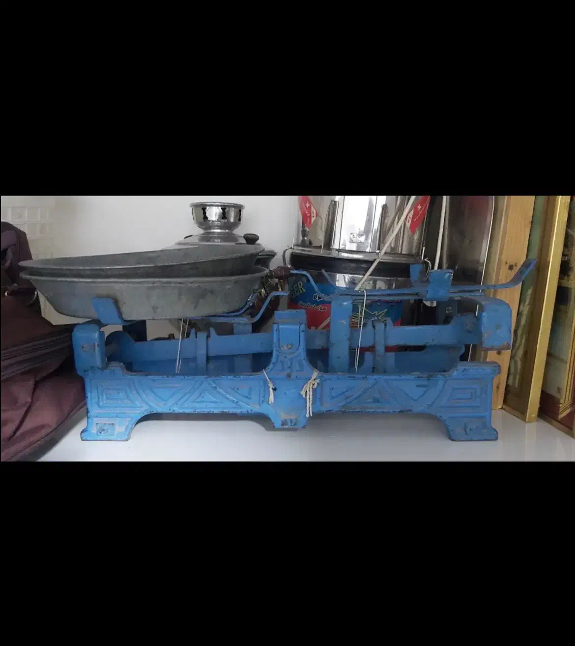 ترازو قدیمی|کلکسیون اشیاء عتیقه|شهرکرد, |دیوار