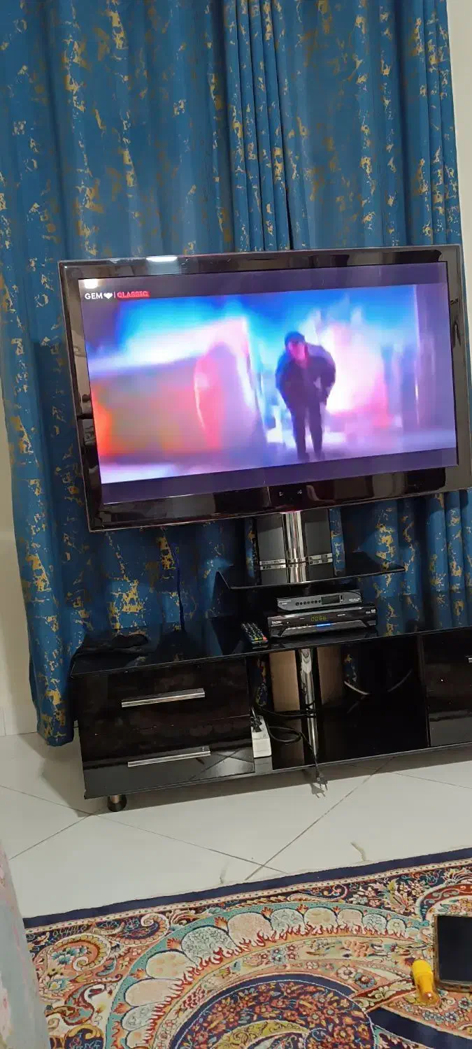 فوری فروشی|تلویزیون و پروژکتور|تهران, مسعودیه|دیوار