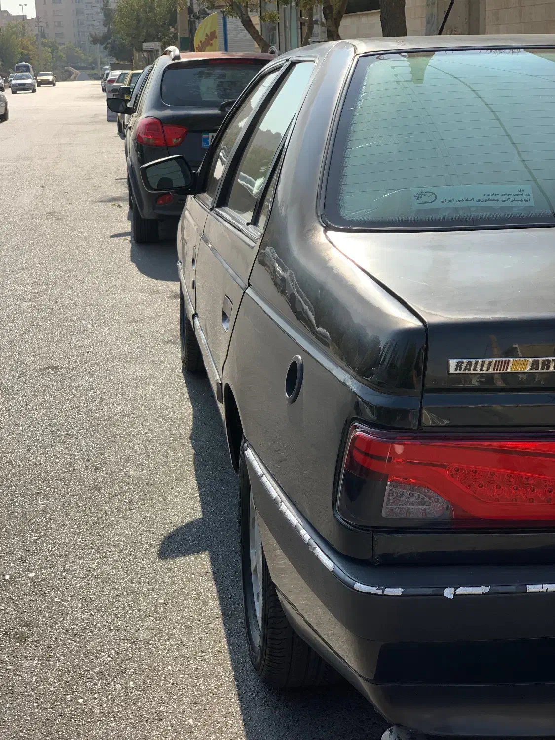 پژو ۴۰۵ مدل ۸۲ تمیز|خودرو سواری و وانت|تهران, آسمان|دیوار