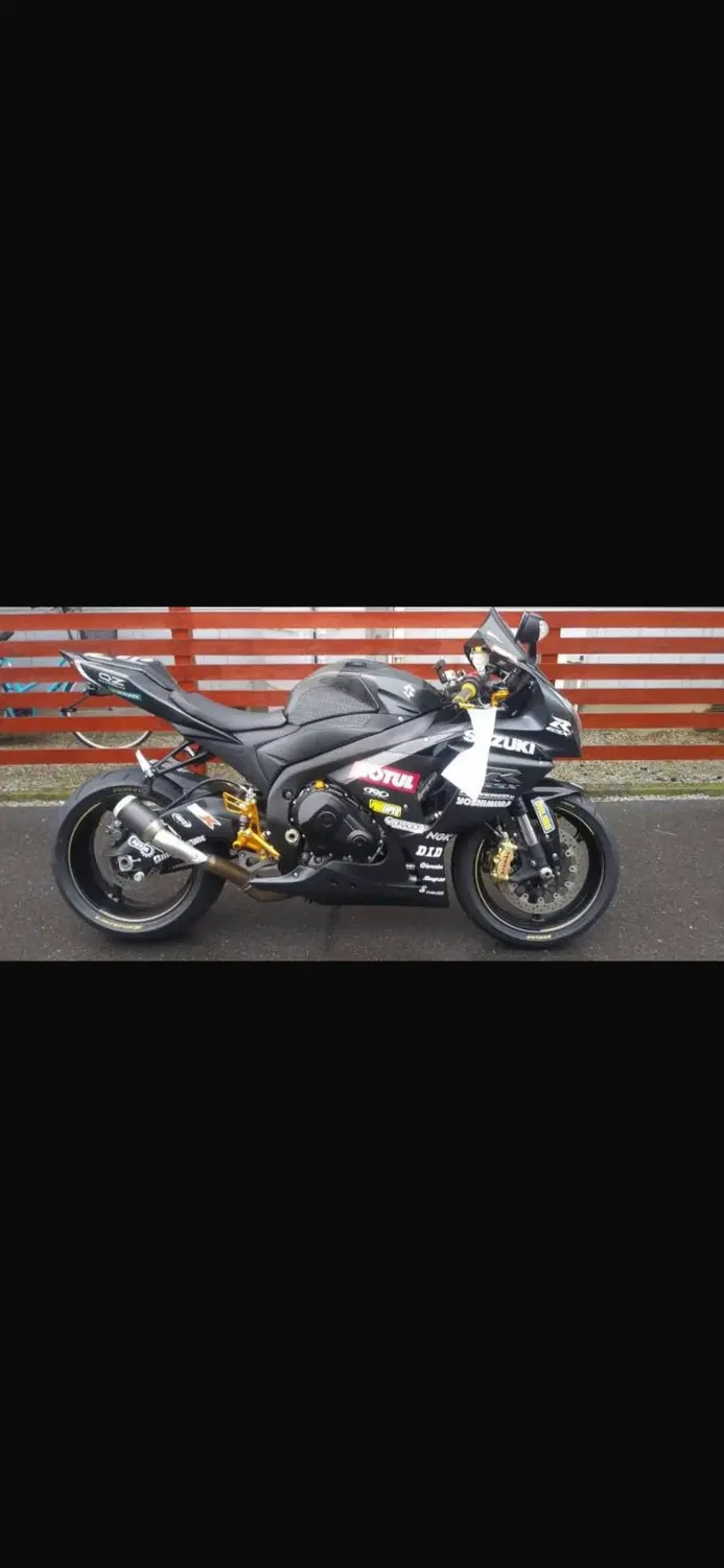 Gsxr 1000|موتورسیکلت|تهران, گلستان (شهرک راه آهن)|دیوار