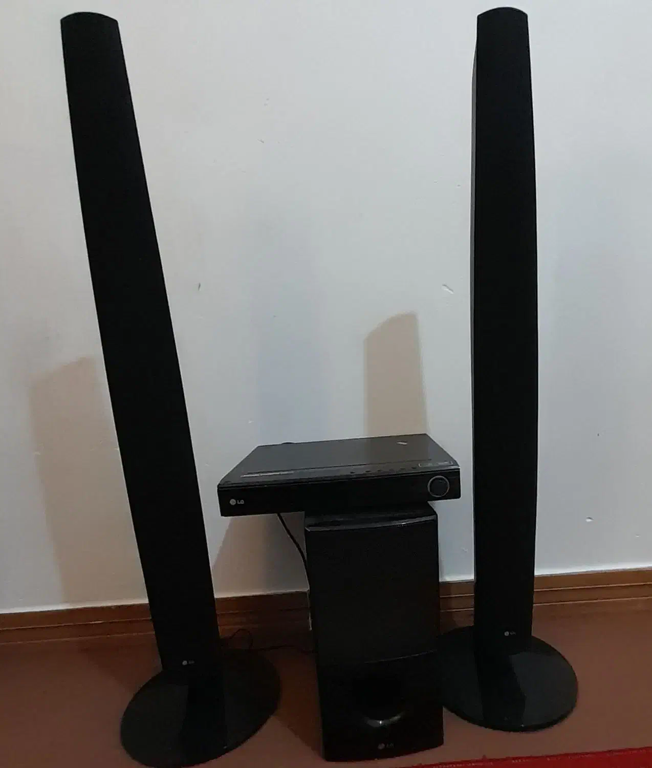 سینمای خانگی خیلی کم استفاده شده در حد دو سه بار|سیستم صوتی خانگی|پارسآباد, |دیوار