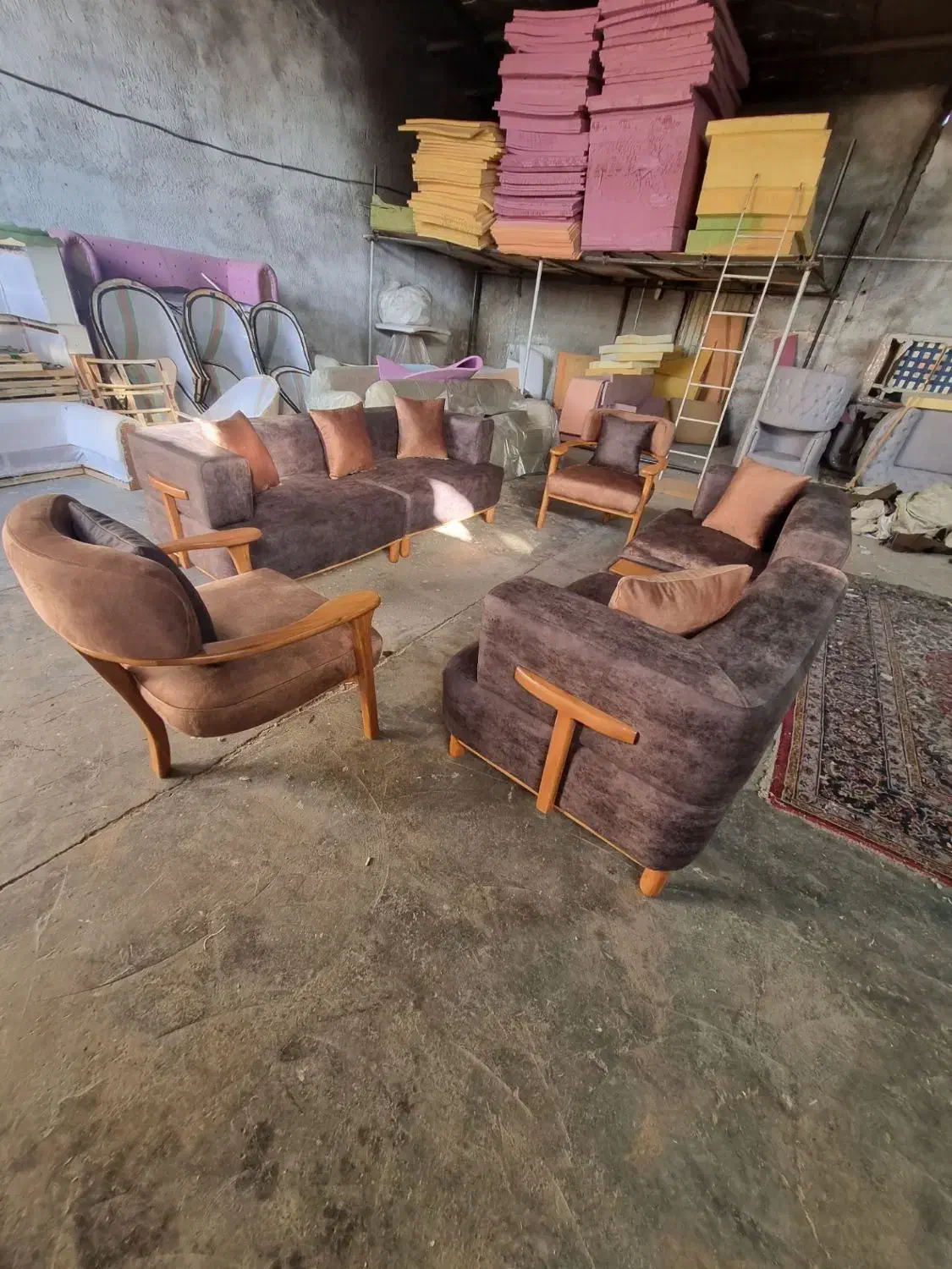 ۴۴۷۶مبل،لال،چوب راشی،فوم سرد، تولیدی انصاری۸۷۹|مبلمان خانگی و میز عسلی|دوگنبدان, |دیوار