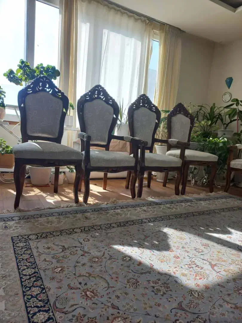 مبلمان در حد نو و میز دراورو آینه با ۴ تا پاتختی|مبلمان خانگی و میز عسلی|سبزوار, کاشفی شمالی (دادگستری)|دیوار