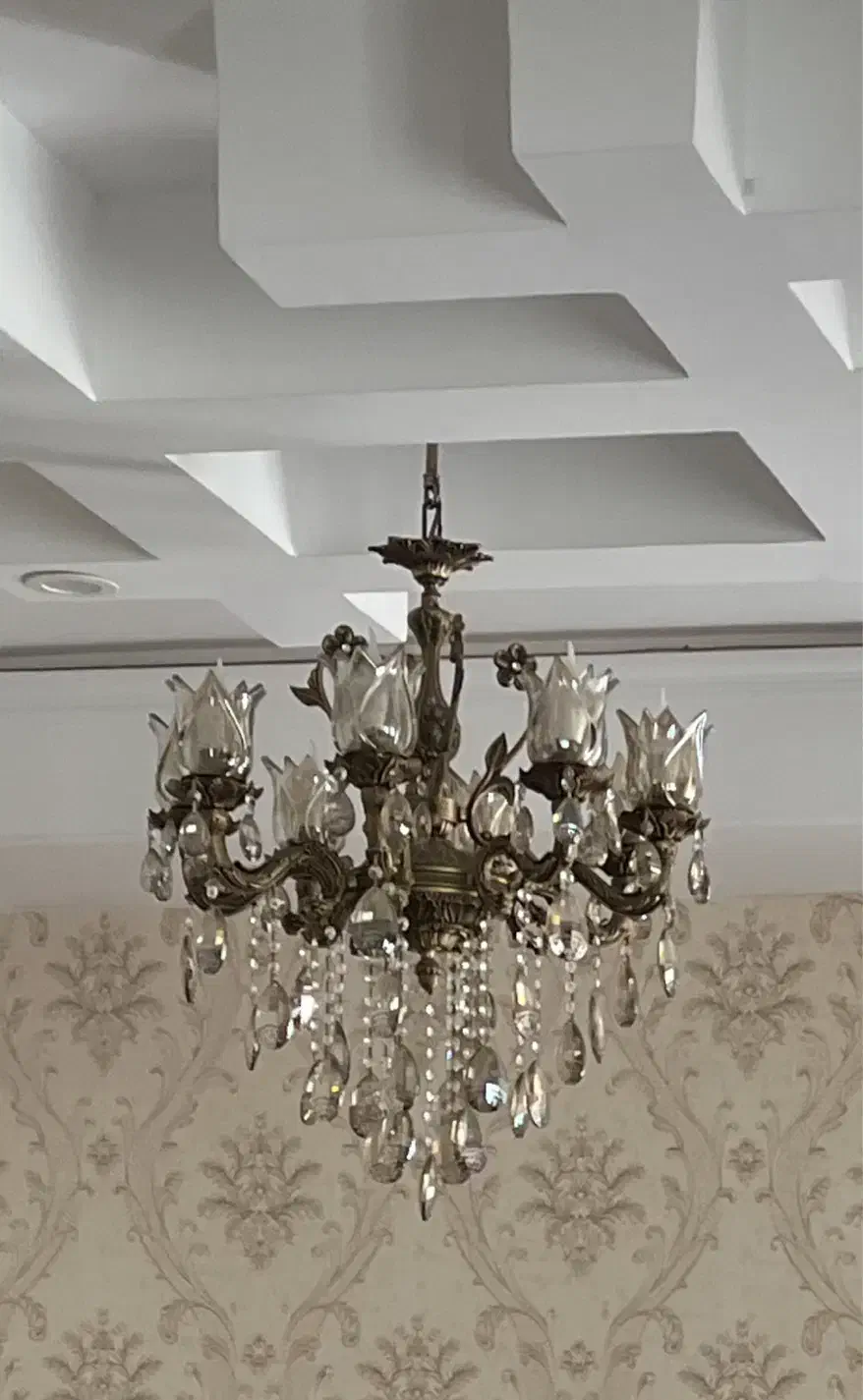 لوستر هشت شاخه|لوستر و چراغ آویز|کرج, شهرک بنفشه|دیوار