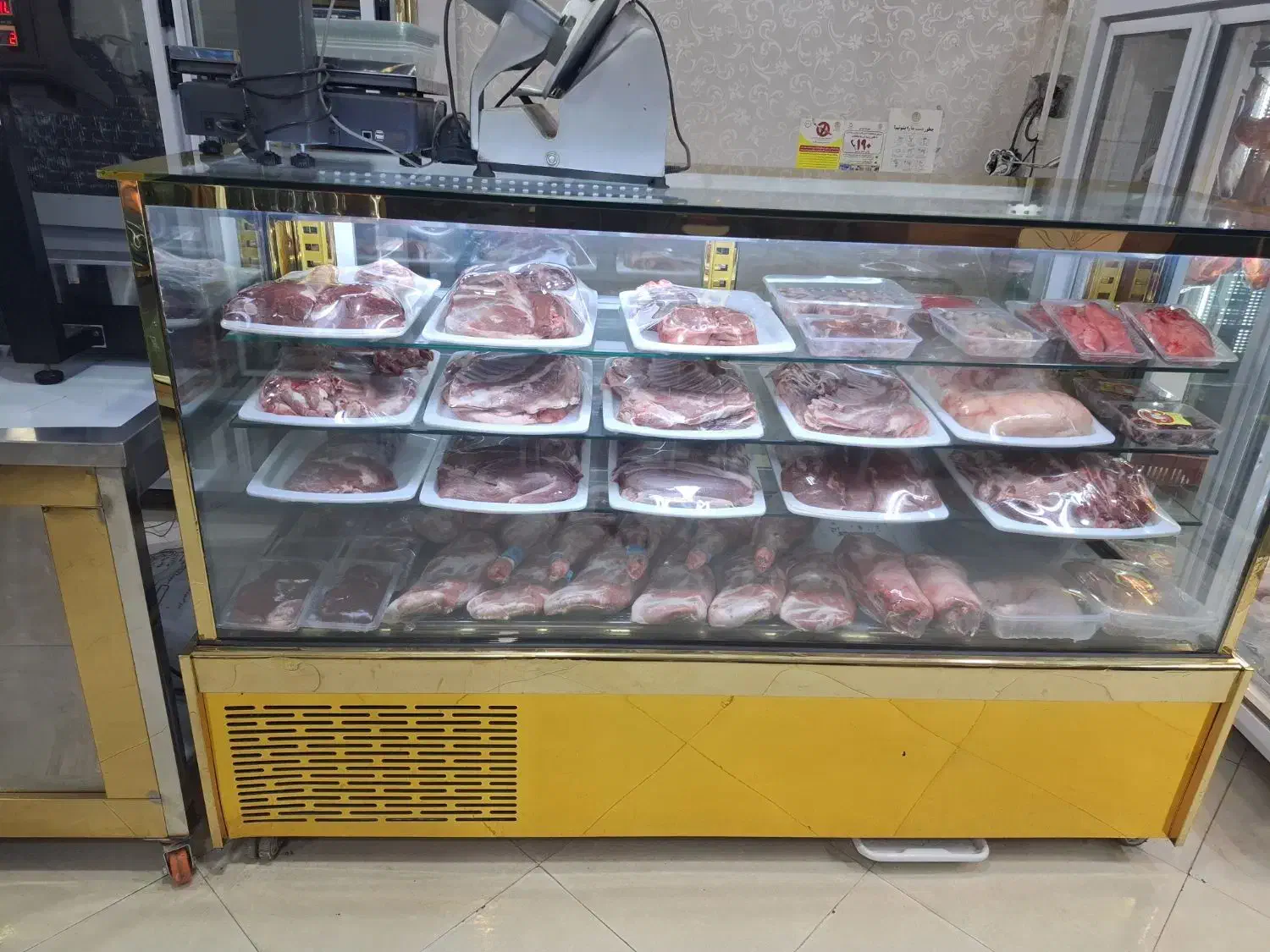 پاچالدار شاگردقصابی|استخدام خدمات فروشگاه و رستوران|مشهد, میعاد (شهرک غرب)|دیوار