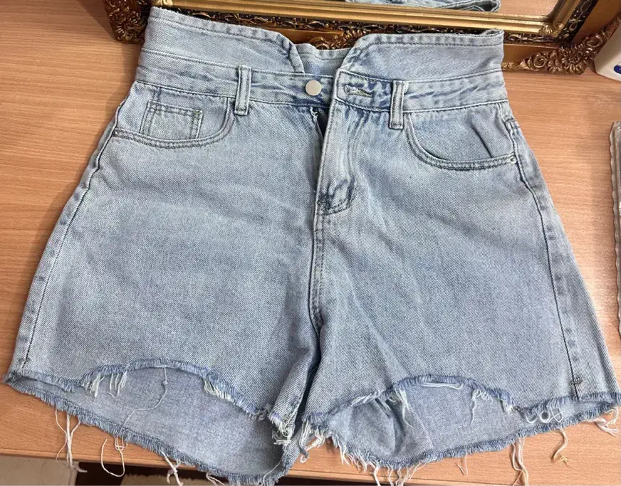 جین|لباس|لنگرود, |دیوار