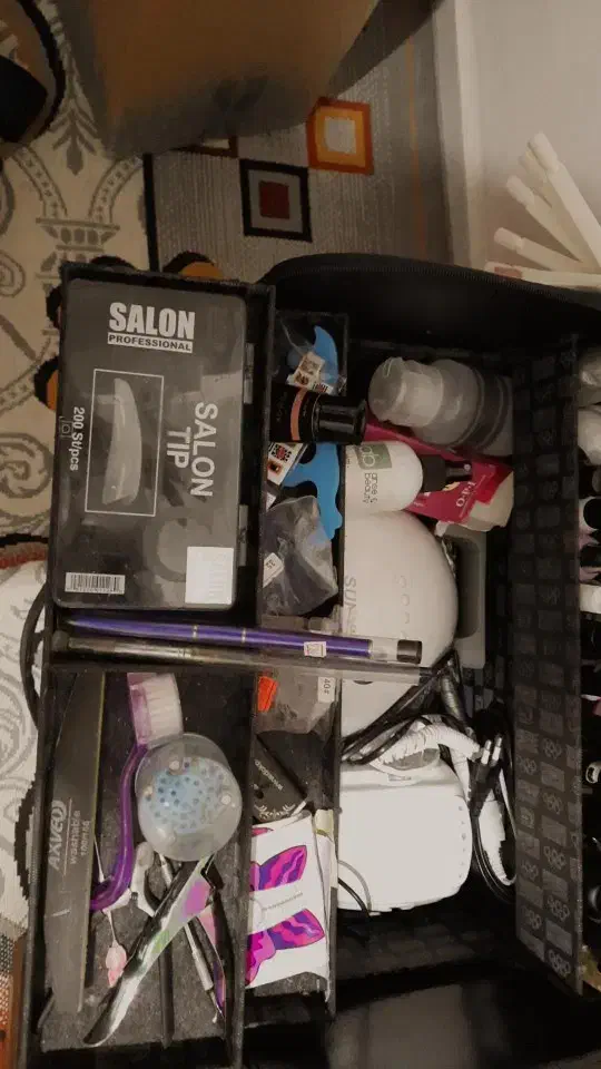 وسایل کامل ناخن|آرایشگاه و سالن‌های زیبایی|قرچک, مهدیه|دیوار